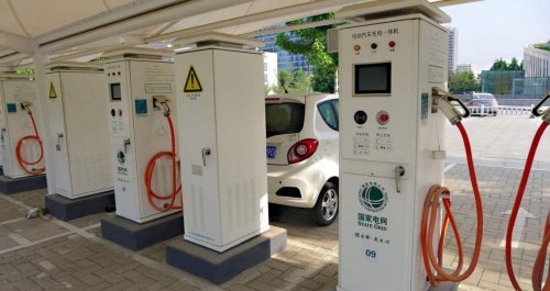 绿色能源未来 第十六届深圳国际充电站技术装备展与新能源汽车换电设施综述